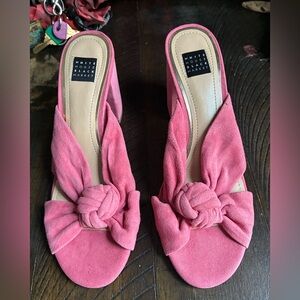 White House Black Market Pink Suede Open-Toe Mules – Women’s 6½ M – Gently Worn